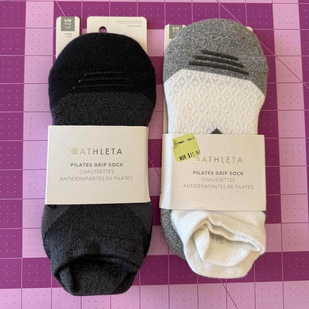 Athleta Pilates Grip Sock, Size Small/Medium, 2 Pair White and Black